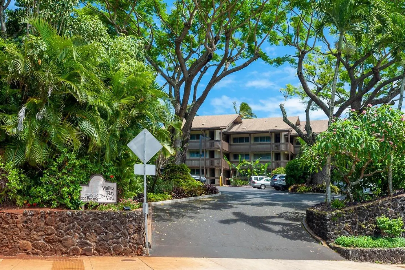 カパアWailua Bay View 302アパートメント アパート